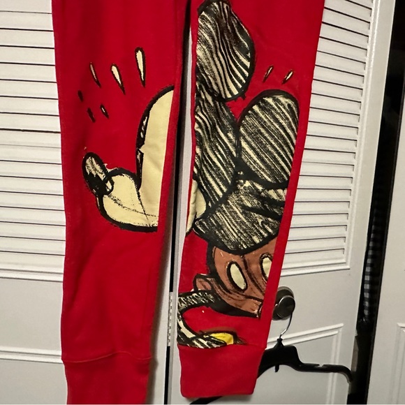 Champion x Disney Mickey Joggers - Picture 2 of 7